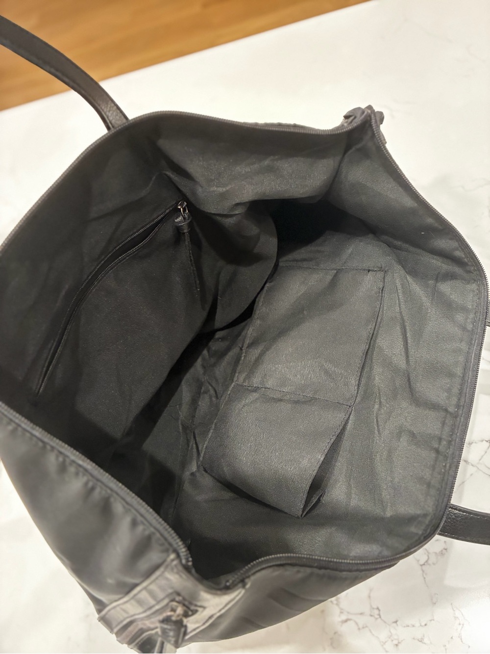 NWT Botkier New York Large Black Nylon Expandable Tote Bag Leather Trim - Picture 6 of 7